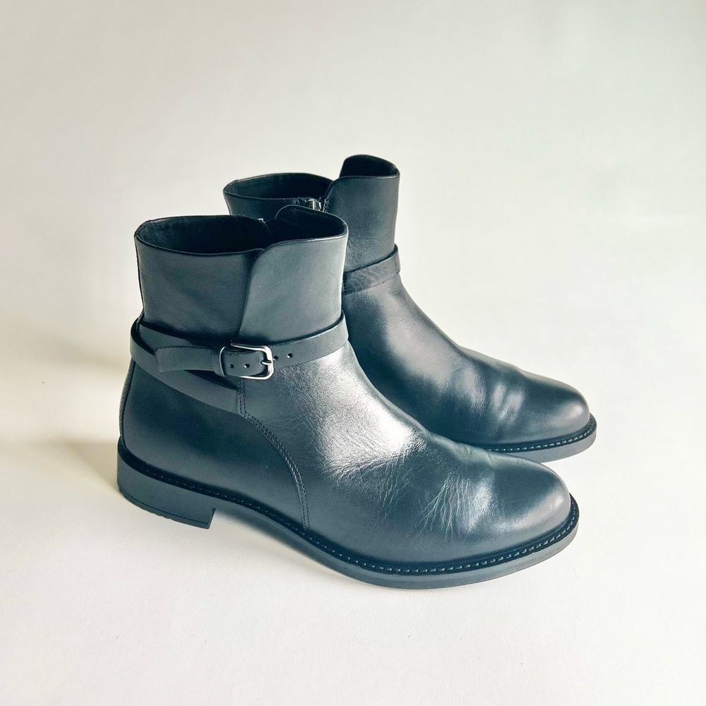 Ecco Black Genuine Leather Synthetic Outsole Buckle Ankle Boots size US 9.5